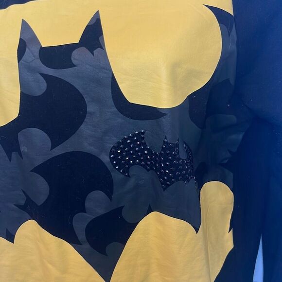 DC Batman Small Black Yellow Batman Large Logo Bejeweled Sweatshirt Crewneck - Picture 4 of 7